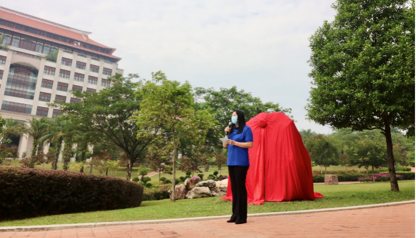 Unveiling Ceremony for XMU Anthem Stone held at XMUM (1)